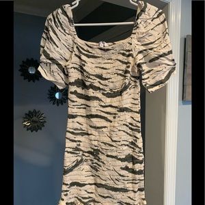 BB Dakota midi, above knee tight dress, green and cream